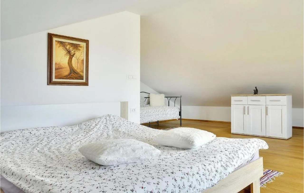 Villa Biba Near Medulin, Istria ポメル